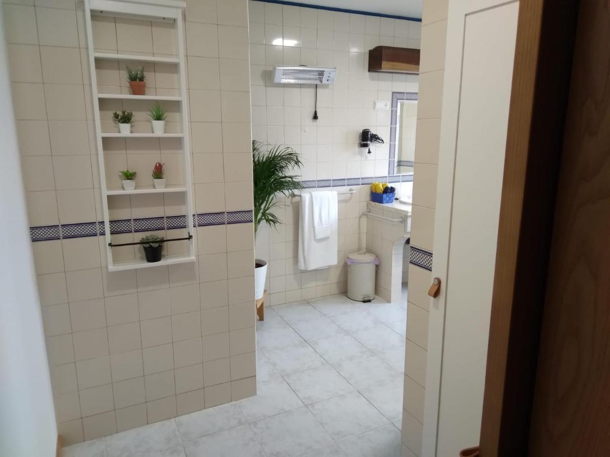 Quarto Duplo com Casa de Banho Privativa